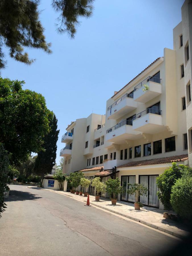 Paphos Gardens Studio Suite Екстериор снимка